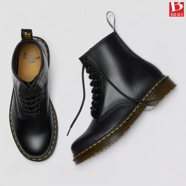 🤟🏻💣It’s DR MARTENS time💣🤟🏻 Vi aspettiamo in negozio a scoprire tutte le novità della nuova collezione 🖤 ....